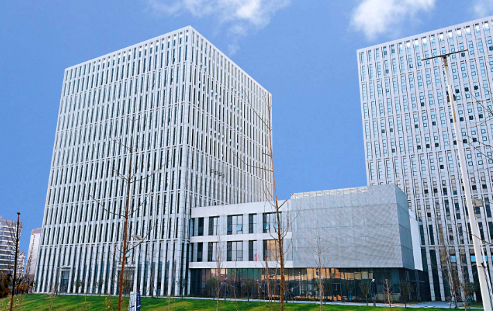 苏州利特新金属制品工业型材在自动化设备中的选型与应用解析
